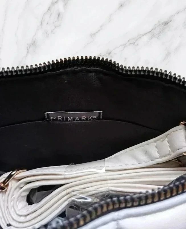 👜Bolso Geométrico Acolchado Diseño Moderno – Nuevo a estrenar – photo 3